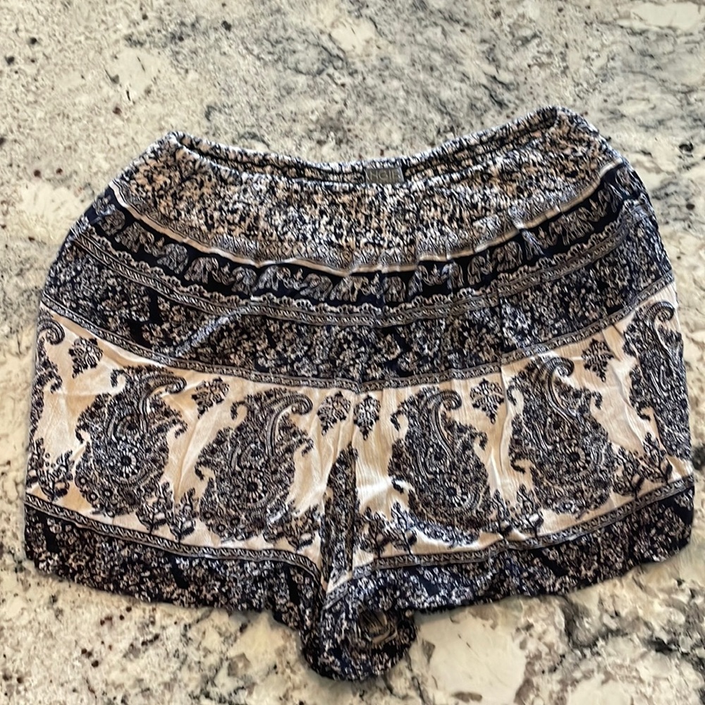 Fabric Free Flow Print Shorts